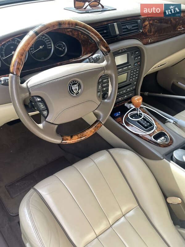 Седан Jaguar S-Type 2007 в Киеве