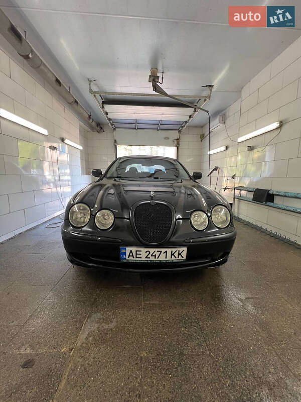 Седан Jaguar S-Type 2000 в Днепре