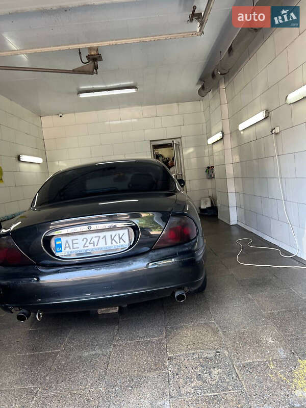 Седан Jaguar S-Type 2000 в Днепре