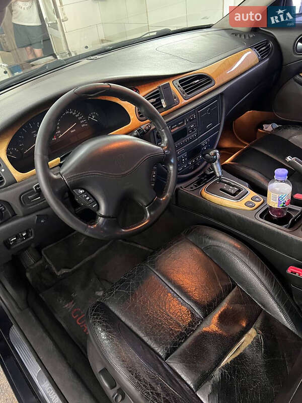 Седан Jaguar S-Type 2000 в Днепре