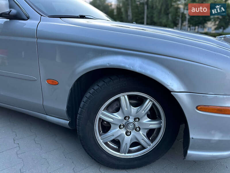 Седан Jaguar S-Type 2000 в Белой Церкви
