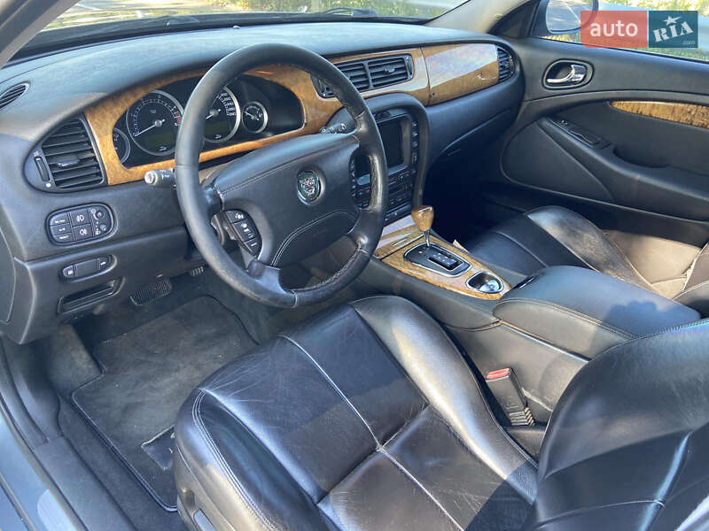Седан Jaguar S-Type 2006 в Виннице