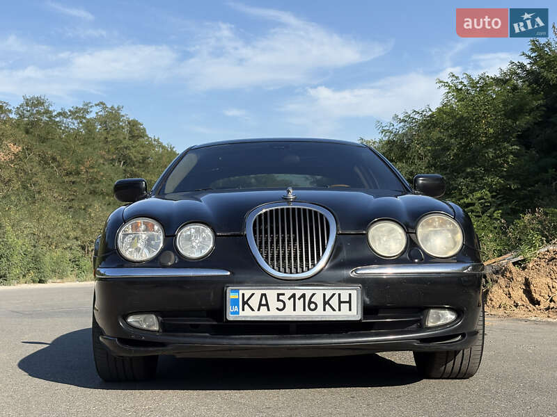 Седан Jaguar S-Type 2000 в Киеве