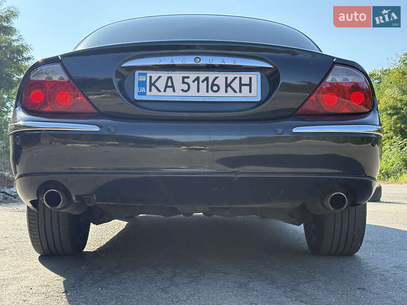 Седан Jaguar S-Type 2000 в Киеве