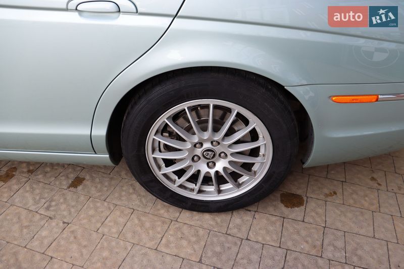 Седан Jaguar S-Type 2006 в Львове