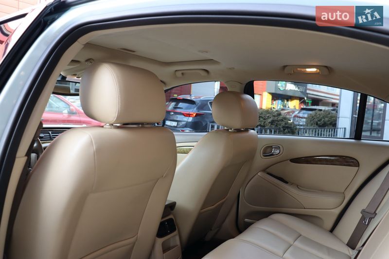 Седан Jaguar S-Type 2006 в Львове