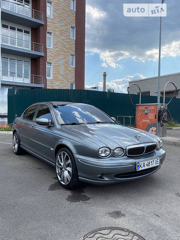 Седан Jaguar X-Type 2005 в 