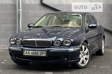 Седан Jaguar X-Type 2006 в 