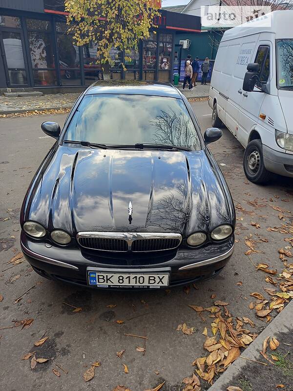 Седан Jaguar X-Type 2006 в Сарнах