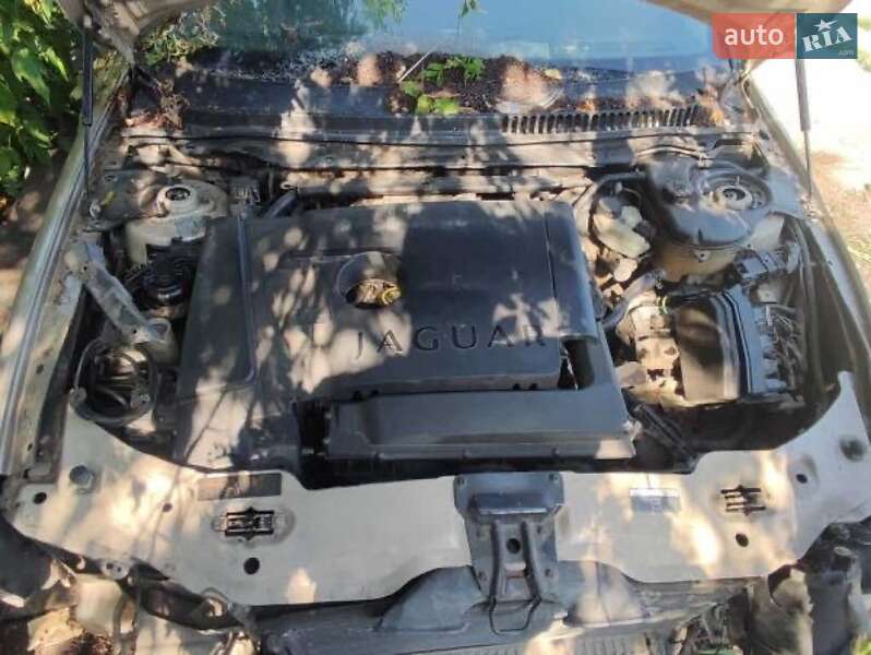 Седан Jaguar X-Type 2004 в Киеве