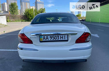 Седан Jaguar X-Type 2008 в Киеве