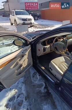 Седан Jaguar X-Type 2001 в 