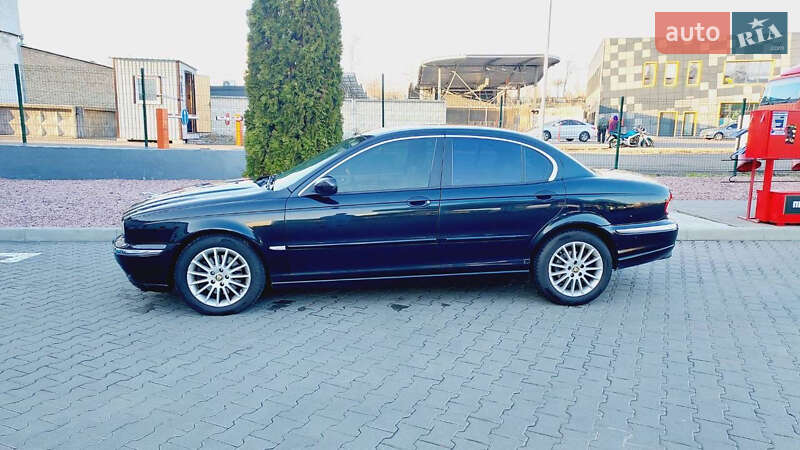 Седан Jaguar X-Type 2006 в Киеве