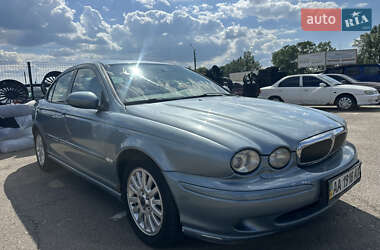 Седан Jaguar X-Type 2004 в 