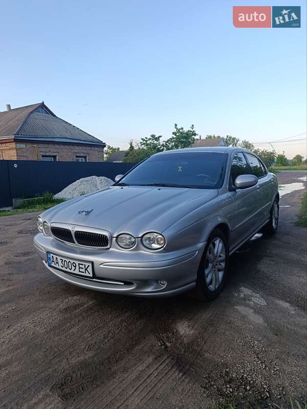 Седан Jaguar X-Type 2004 в Кропивницком