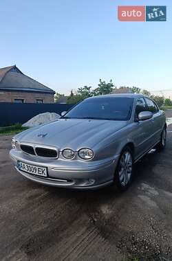 Седан Jaguar X-Type 2004 в 