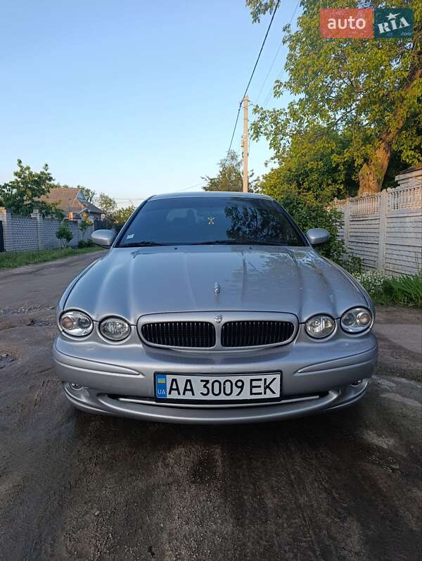 Седан Jaguar X-Type 2004 в Кропивницком