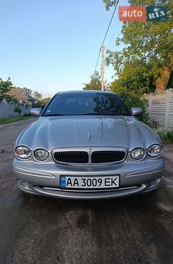 Седан Jaguar X-Type 2004 в 