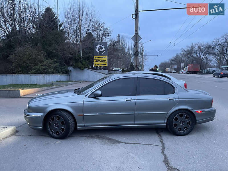 Седан Jaguar X-Type 2002 в Запоріжжі