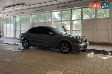 Седан Jaguar X-Type 2002 в 