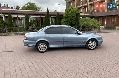 Седан Jaguar X-Type 2004 в 