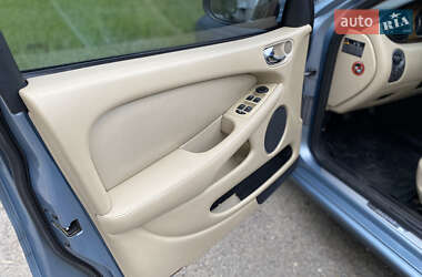Седан Jaguar X-Type 2004 в 