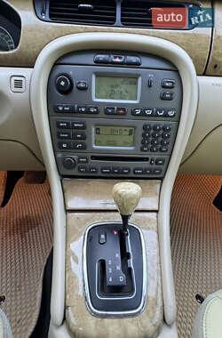 Седан Jaguar X-Type 2006 в 