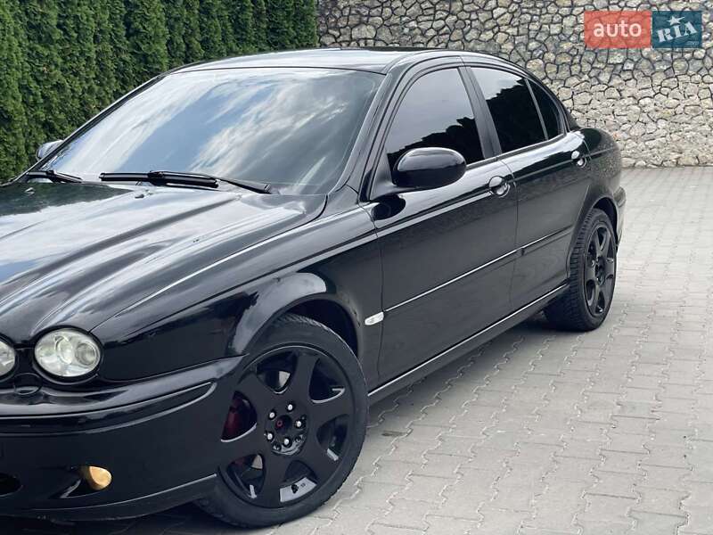 Седан Jaguar X-Type 2006 в Підволочиську