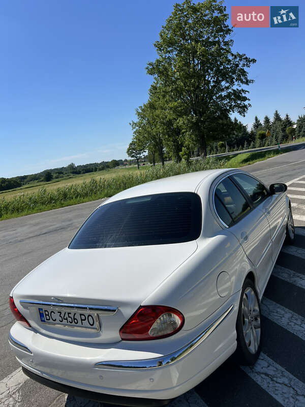 Седан Jaguar X-Type 2007 в Львові