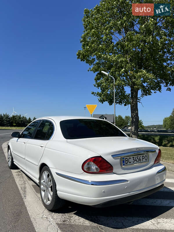 Седан Jaguar X-Type 2007 в Львові