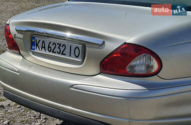 Седан Jaguar X-Type 2006 в 
