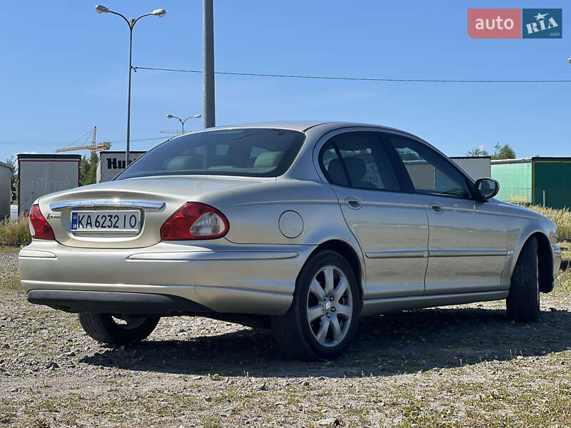 Седан Jaguar X-Type 2006 в Львові