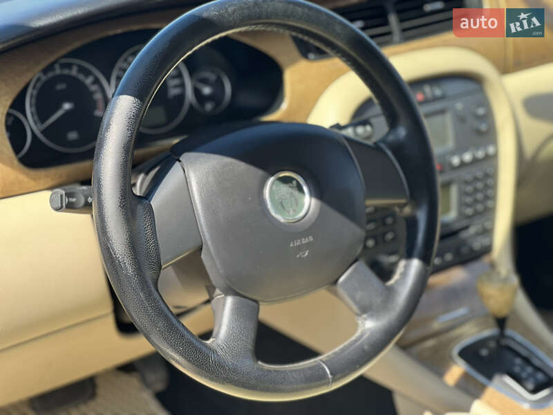 Седан Jaguar X-Type 2006 в Львові