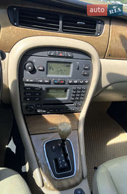 Седан Jaguar X-Type 2006 в 