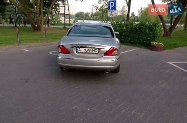 Седан Jaguar X-Type 2001 в 