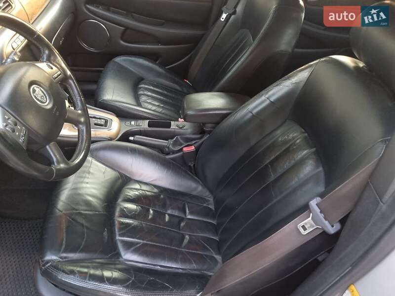 Седан Jaguar X-Type 2001 в Киеве