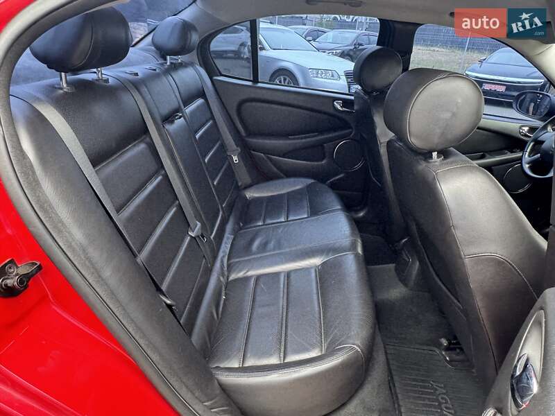 Седан Jaguar X-Type 2004 в Києві