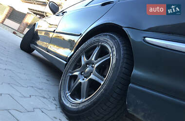 Седан Jaguar X-Type 2001 в 