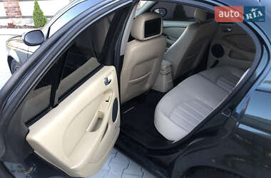 Седан Jaguar X-Type 2001 в 