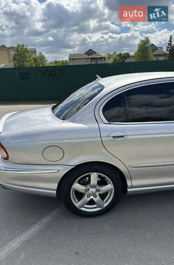Седан Jaguar X-Type 2004 в 