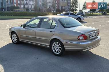 Седан Jaguar X-Type 2002 в 