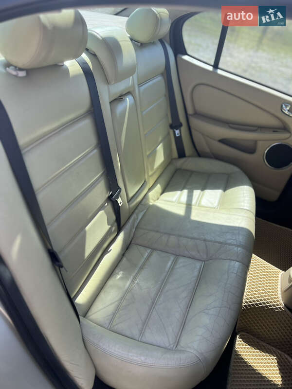 Седан Jaguar X-Type 2006 в Львове