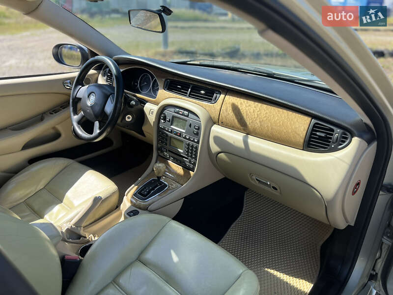 Седан Jaguar X-Type 2006 в Львове