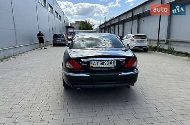 Седан Jaguar X-Type 2006 в 