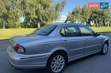 Седан Jaguar X-Type 2001 в 
