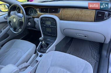 Седан Jaguar X-Type 2001 в 