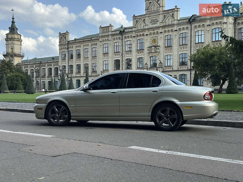Седан Jaguar X-Type 2009 в Киеве