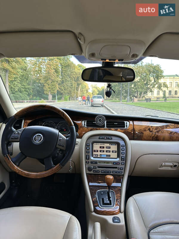 Седан Jaguar X-Type 2009 в Киеве
