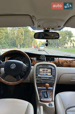 Седан Jaguar X-Type 2009 в 