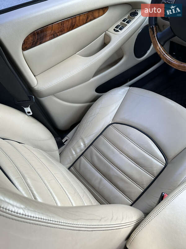 Седан Jaguar X-Type 2009 в Киеве